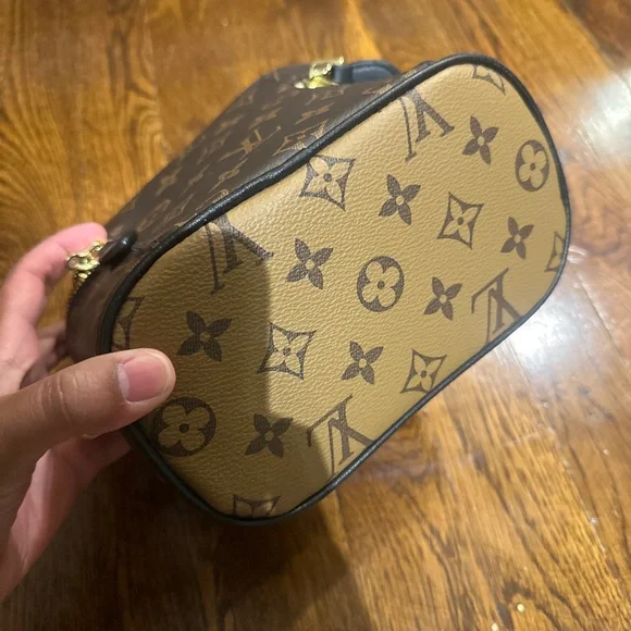 LV Style Reverse Monogram Vanity Bag - Picture 6 of 6